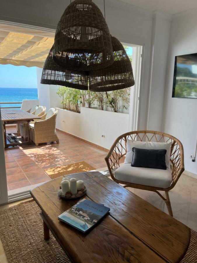 Playa Cristo Amazing Beach Terrace Appartment เอสเตโปนา ภายนอก รูปภาพ