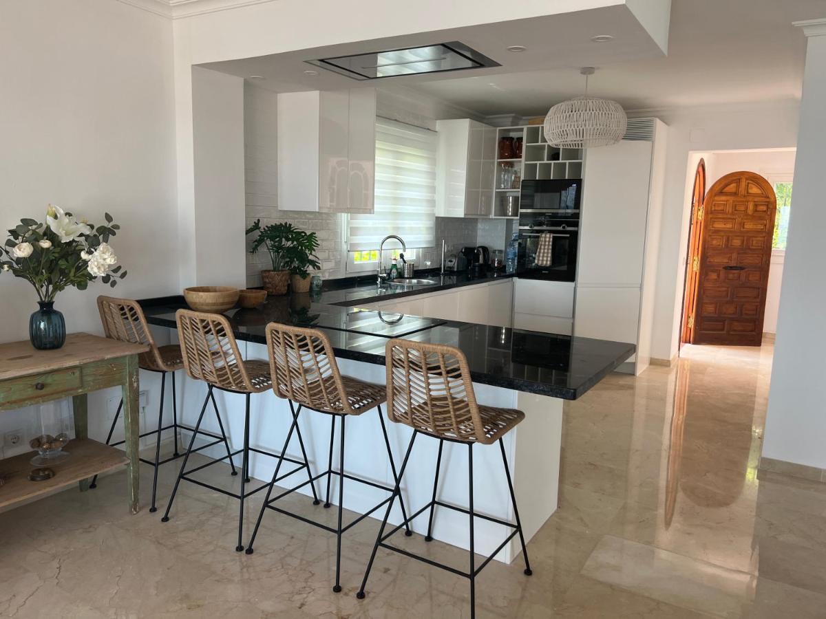 Playa Cristo Amazing Beach Terrace Appartment เอสเตโปนา ภายนอก รูปภาพ