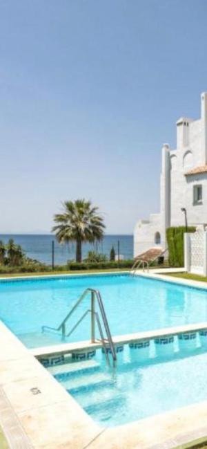 Playa Cristo Amazing Beach Terrace Appartment เอสเตโปนา ภายนอก รูปภาพ